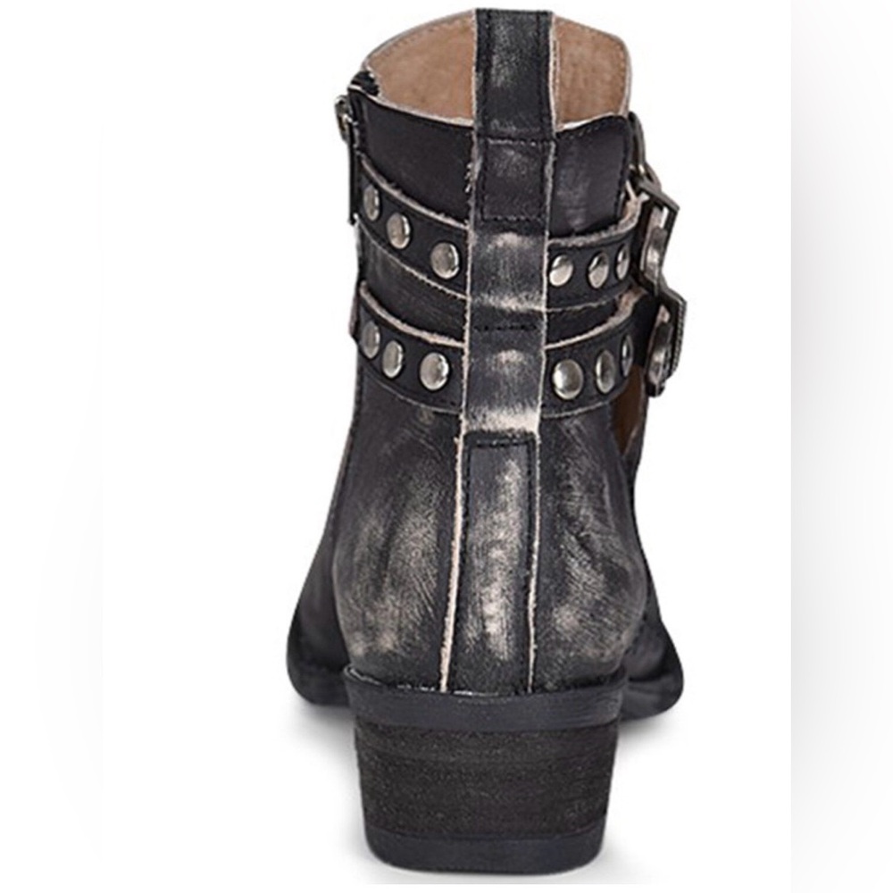 Circle G Black Leather Ankle Boots with Studded Straps - Picture 4 of 16